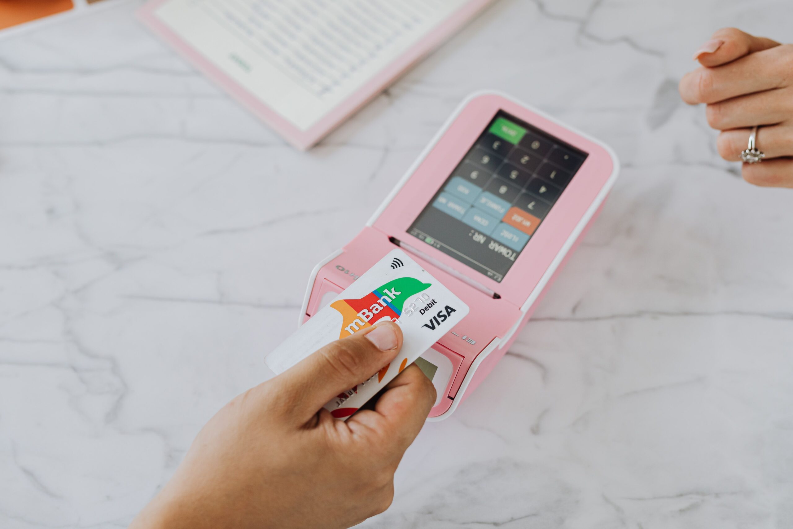The Case for Paying a Designer Instead of Using a Logo Maker App